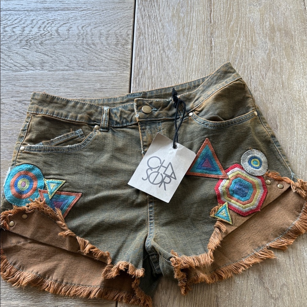 NEW NWT Chaser Embroidered Denim Shorts - Brown 30